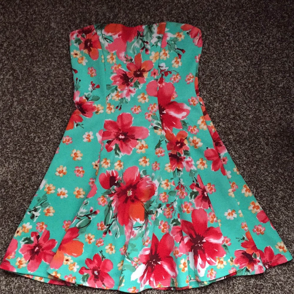 Strapless floral summer dress